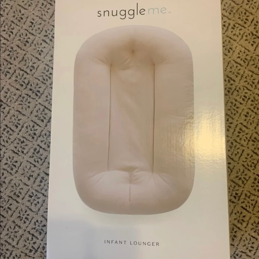 Snuggle me organic lounger
